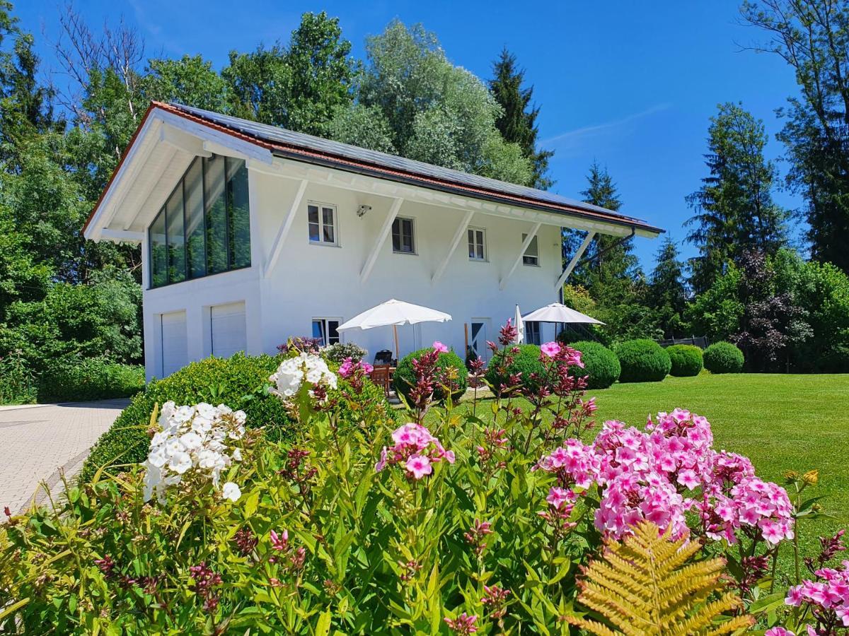 Ferienwohnung Wohlfuehleckerl 티트모닝 외부 사진